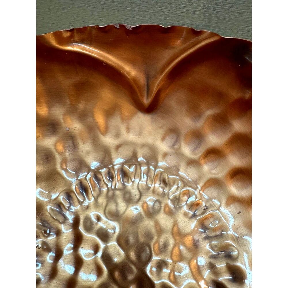 Vintage Gregorian Solid Copper Bowl Ruffled Edge Hand Hammered Flower Design - Picture 6 of 7